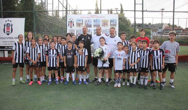 13 yaşındaki genç yetenek Pamukkale Beşiktaş'ta yetişti, Galatasaray'a transfer oldu