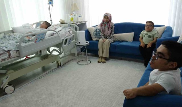 3 engelli çocuğuna bakan annenin yürek burkan mücadelesi