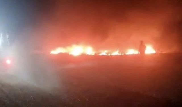 Afyonkarahisar'da balya makinesinden çıkan kıvılcım yangına dönüştü