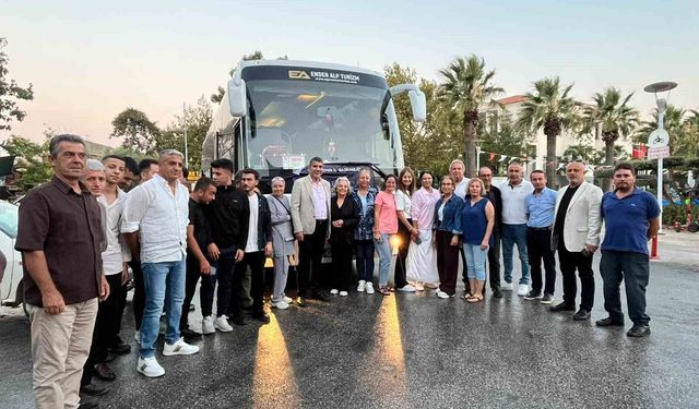 AK Parti İzmir'den 25'inci yıl buluşmasına 5 bin kişilik çıkarma