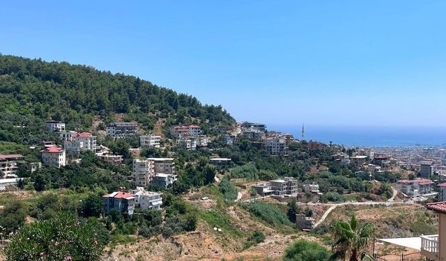 Alanya'da foseptikten dereye uzatılan 'kirli hattı' zabıta ortaya çıkardı