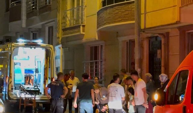 Aniden yola fırlayan çocuğa minibüs çarptı