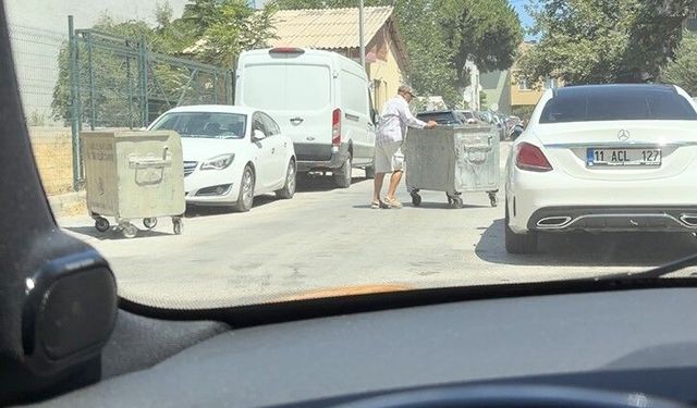 Çanakkale'de başıboş gezen çöp konteynerleri ile sürücünün imtahanı