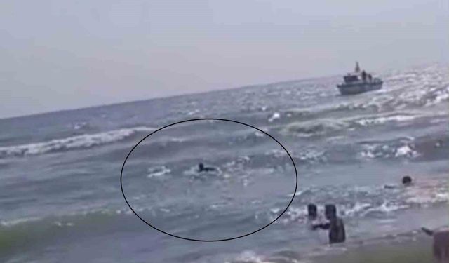 Denizde can pazarı: Dalgalara kapılan 2 kişi kurtarıldı, 14 yaşındaki çocuk boğuldu