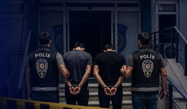 Diyarbakır'da diş kliniğine silahlı saldırıyla ilgili 2 şüpheli tutuklandı