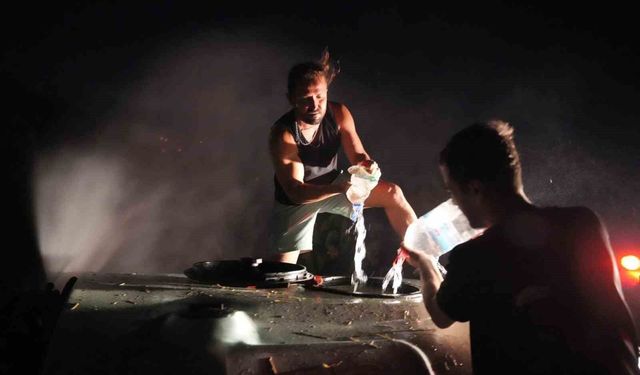 Fethiye'de alevlere karşı insan zinciri