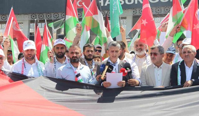 Habur Sınır Kapısı'nda Irak'ta bekletilen 'Filistin Konvoyu' için basın açıklaması düzenlendi