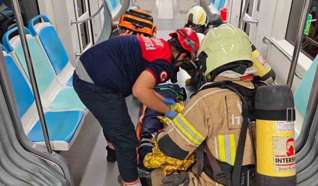Konak Tramvayı'nda nefes kesen tatbikat