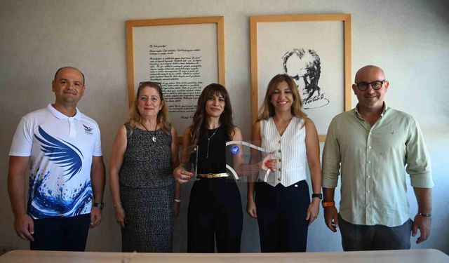 Kuşadası'nda kulaçlar kız öğrencilerin eğitimine destek olmak için atılacak