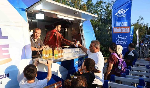 Sultangazi'de 'Yıldızlı Geceler' etkinliğine vatandaşlardan büyük ilgi