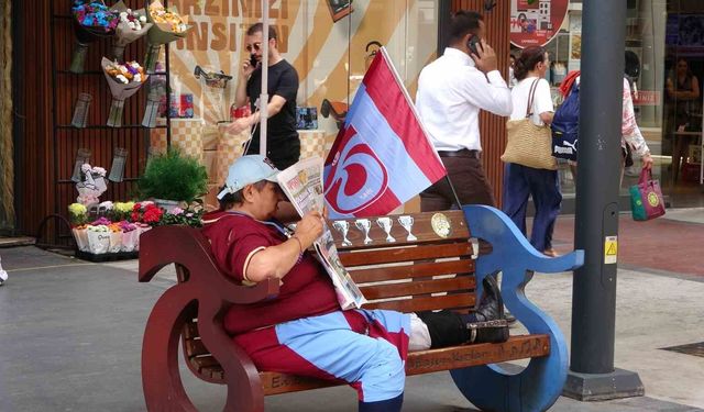 Trabzon'da 7'den 70'e herkes Salah'ı bekliyor