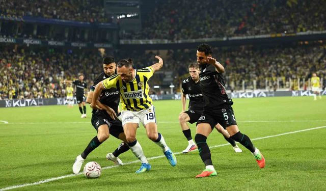 Trendyol Süper Lig: Fenerbahçe: 1 - Konyaspor: 1 (Maç devam ediyor)