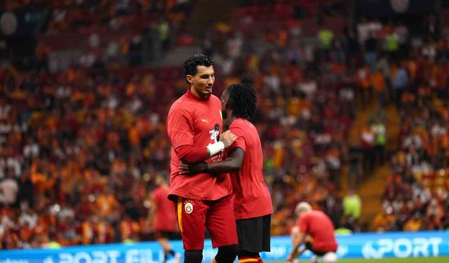 Trendyol Süper Lig: Galatasaray: 0 - Göztepe: 0 (Maç devam ediyor)