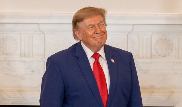 Trump: "İran ile temasları fazla büyütmeden yürütüyoruz"