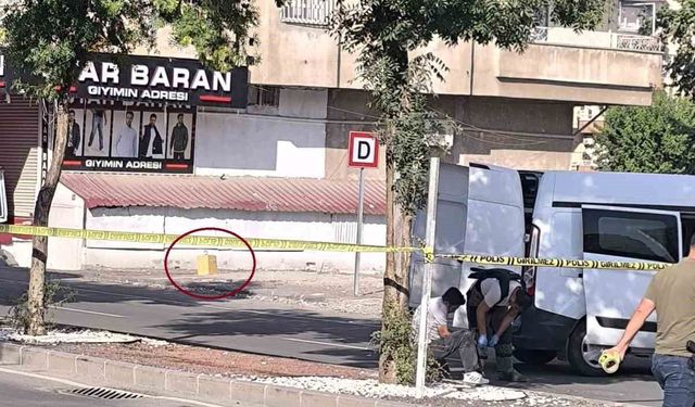 Diyarbakır'da şüpheli paket kontrollü şekilde patlatıldı