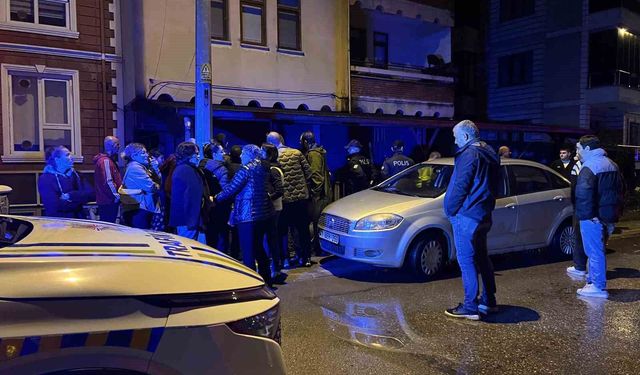 Kocaeli'de temel kazısında toprak kayması: 2 bina tahliye edildi