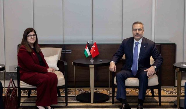 Dışişleri Bakanı Hakan Fidan, Filistinli mevkidaşı Şahin ile İstanbul'da görüştü