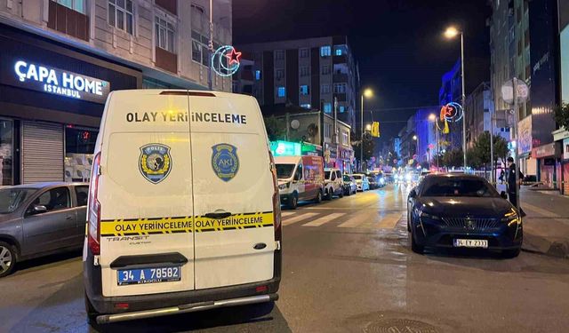 Esenler'de cadde ortasında silahlı kavga: 2 yaralı