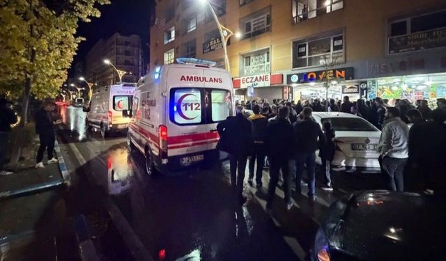 Hakkari'de silahlı kavga: 3 yaralı