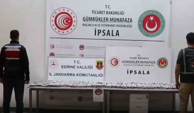 İpsala'da kamyonetin yolcu koltuğunun altından 17 bin 121 kapsül uyuşturucu çıktı