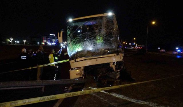 Malatya'da otobüs ile hafif ticari araç çarpıştı: 2 ölü, 3 yaralı
