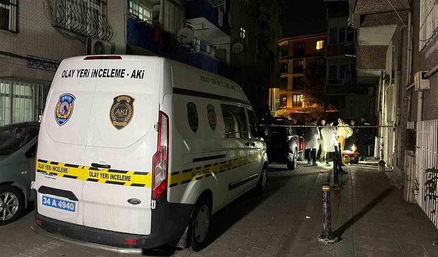 Zeytinburnu'nda ihbar üzerine adrese giden polis ekiplerine ateş açan şüpheli etkisiz hale getirildi