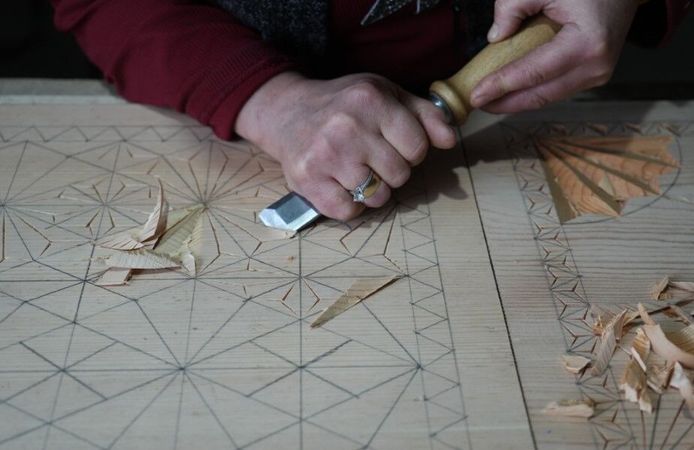 Ağaca Atılan Her Kesik Bir Ustalık İzi: İki Çocuk Annesinin Büyük Başarısı