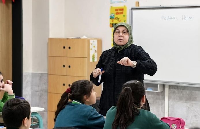 28 Şubat’ın 29 Yıllık Acısı: Öğretmenler O Günleri Gözyaşlarıyla Anlattı