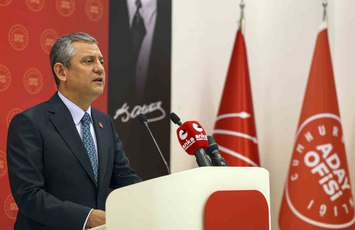 CHP Genel Başkanı Özel: 'Borçların yapılandırılması hayati bir gereklilik haline gelmiştir'