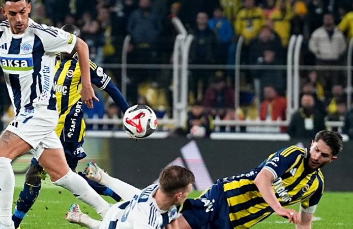 Fenerbahçe 90+10’da Yıkıldı! 10 Kişi Kasımpaşa Kadıköy’den Puanla Döndü