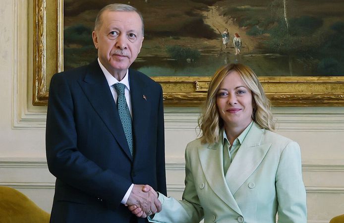Cumhurbaşkanı Erdoğan, İtalya Başbakanı Meloni ile telefonda görüştü