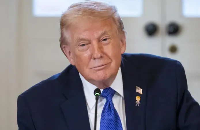 Trump’tan İran’a tehdit: “Bugün Çok Ağır Bir Darbe Alacaklar”