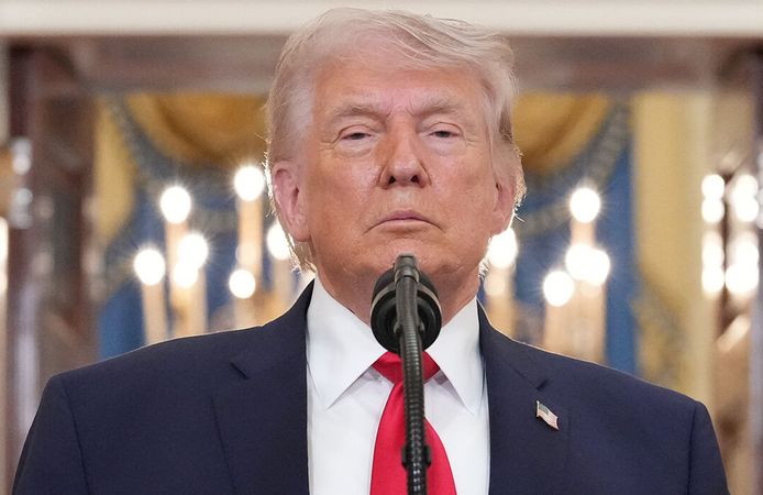 Trump: Hürmüz Boğazı’nı Açıp Servet Kazanabilirdik