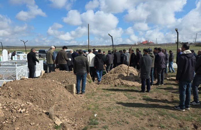 Van’da başıboş köpek dehşeti 5 yaşındaki çocuk hayatını kaybetti