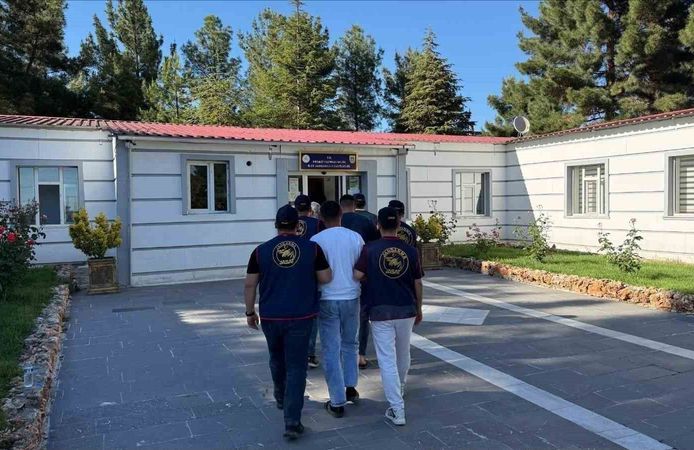 Diyarbakır’da Güvenlik Operasyonu: Ağır Suçlardan Arananlar Yakalandı