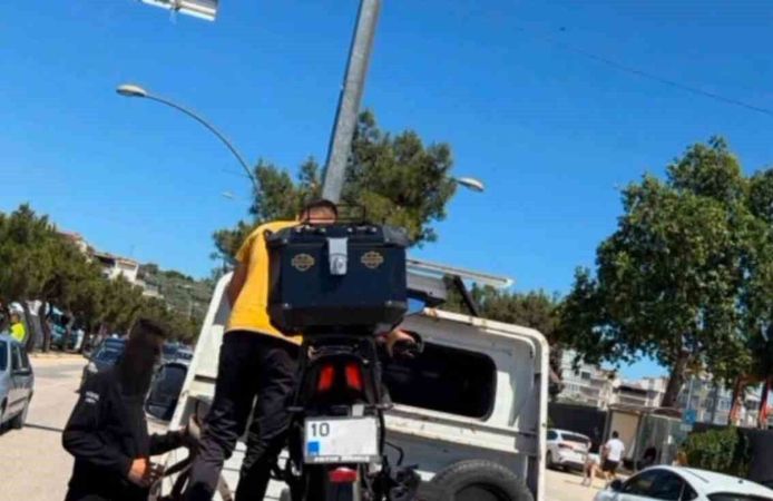 'Dur' ihtarına uymadı, ehliyetsiz çıktı: 240 bin lira ceza yedi