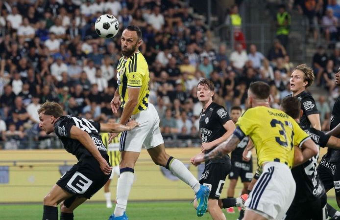 Fenerbahçe, Şampiyonlar Ligi'nde play-off'ta!