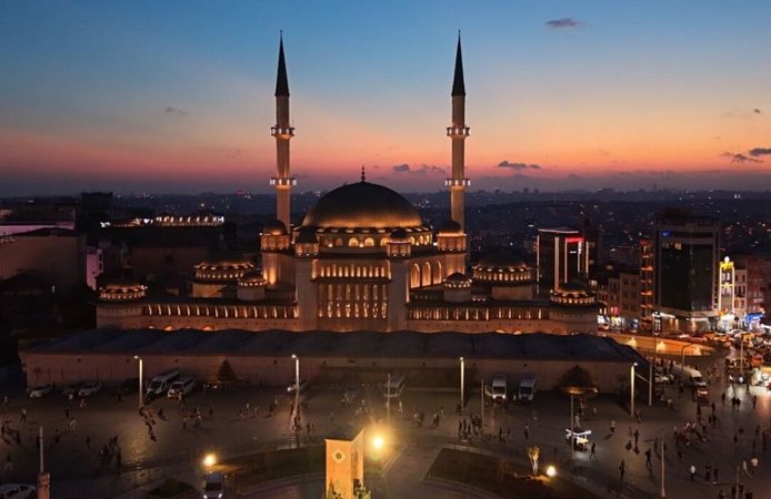 Mevlid Kandili dualarla idrak edildi