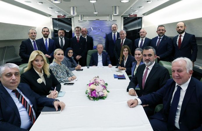 Erdoğan: "Yunanistan girdiği bu yanlış yoldan dönmeli, gayri askeri statüdeki adaları silahlandırmaktan vazgeçmeli"