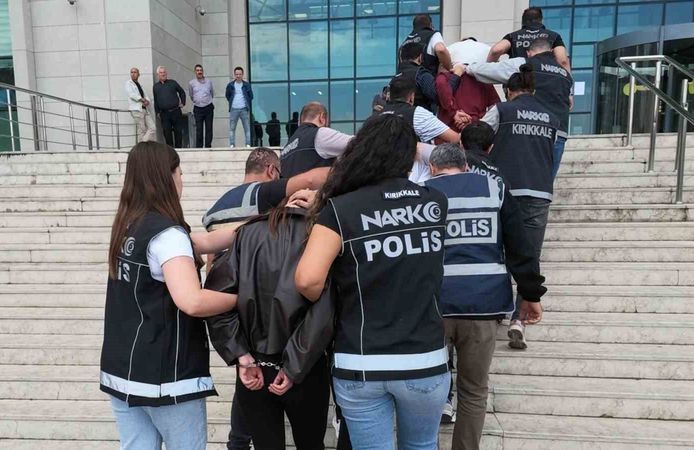 12 milyon liralık uyuşturucu operasyonunda 6 şüpheli tutuklandı