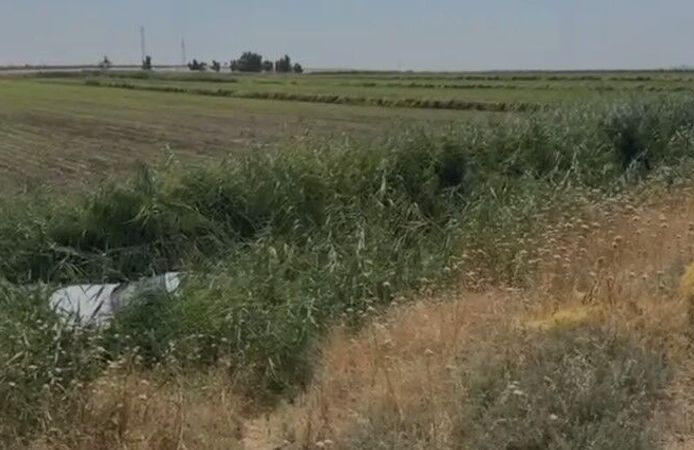 Mardin’de otomobil şarampole yuvarlandı: 2 yaralı