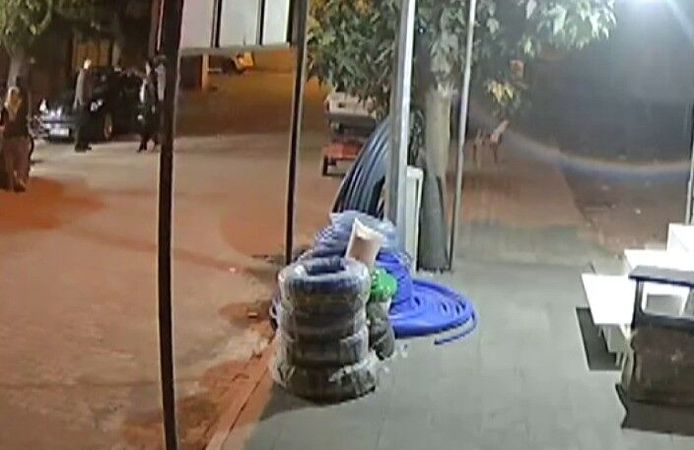 Kahramanmaraş'ta polis memurunun hayatını kaybettiği silahlı saldırı kamerada