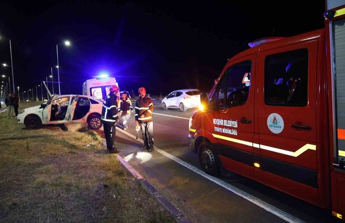 Nevşehir'de tilkiden kaçan otomobil kazaya neden oldu: 1 yaralı