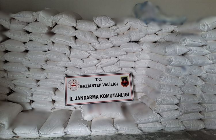 Gaziantep'te 3 ton 570 kilogram sahte deterjan ele geçirildi