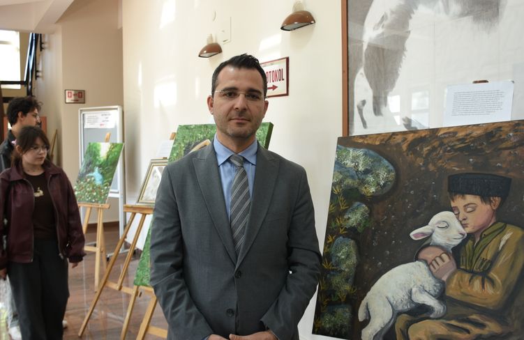 Antalya'da Ahıska Türklerinin sürgün edilişi 'Kara Leke' tiyatrosuyla anlatıldı