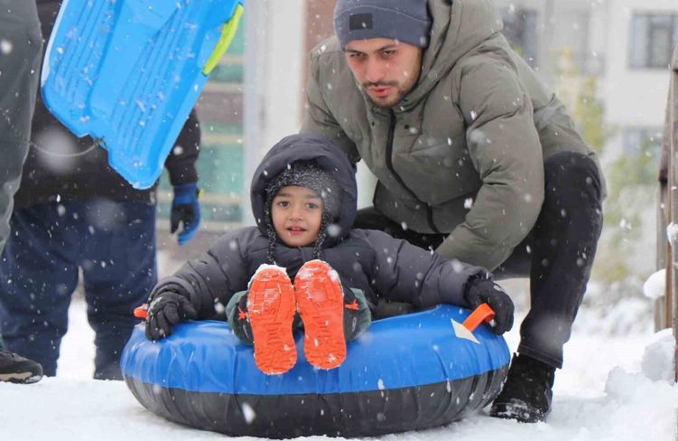 Bolu'da 1 ilçede okullar tatil edildi