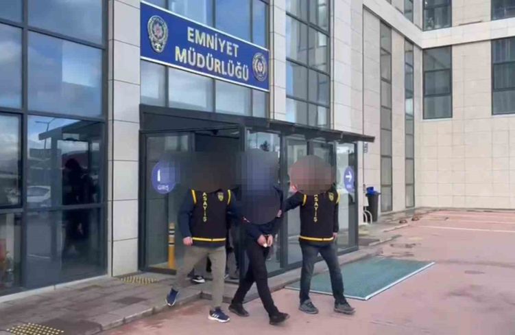 Yalova'da kuyumcuyu soyan 4 şüpheli tutuklandı