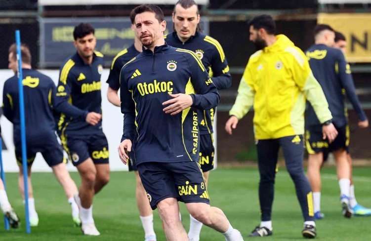 Fenerbahçe, Çaykur Rizespor maçı hazırlıklarını tamamladı