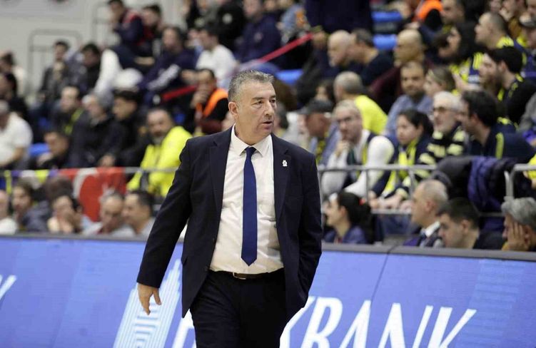 Fenerbahçe seride 2-0 öne geçti