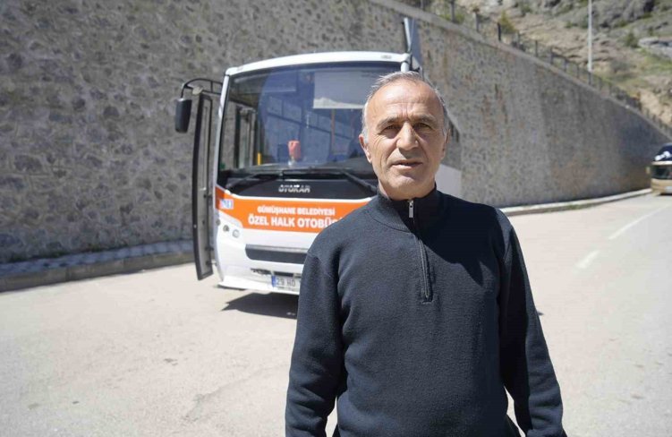 Gümüşhane'de fenalaşan yolcu hastaneye dolmuşla yetiştirildi